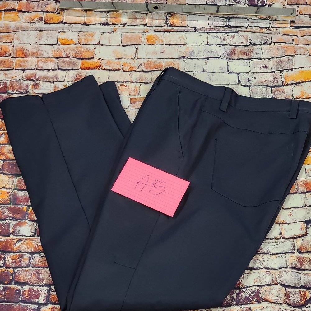 IZOD Golf Pants
